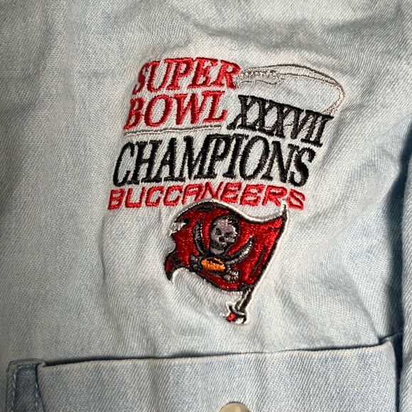 Vintage Lee Tampa Bay buccaneers Super Bowl champions Jean jacket 2003 - Picture 2 of 4